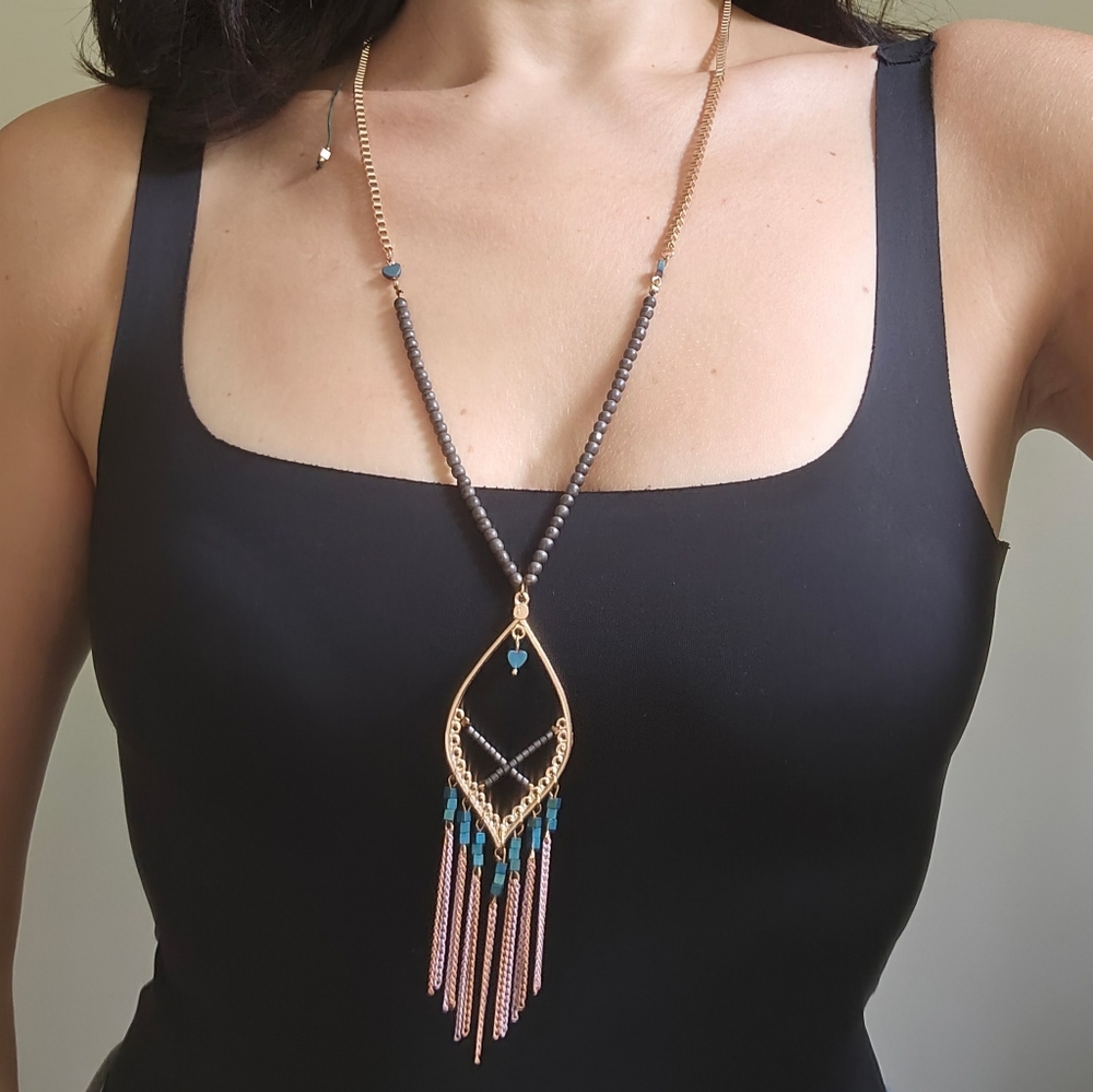 Long beaded necklace | Pink pendant necklace